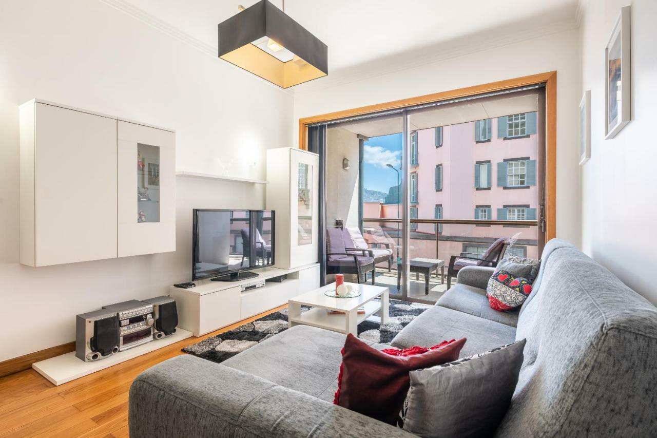 Miramar Apartment With Pool By Hr Madeira Фуншал Екстериор снимка